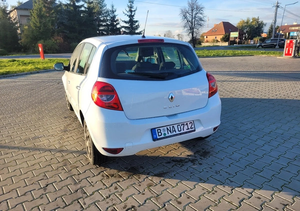 Renault Clio cena 16900 przebieg: 127000, rok produkcji 2011 z Kęty małe 67